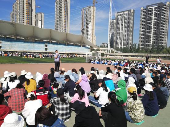 保卫处老师讲解宿舍内用火用电注意事项及疏散逃生方法